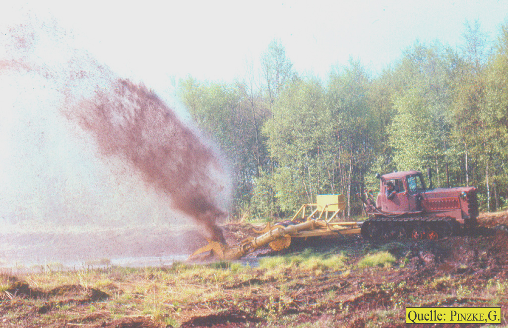 Peat cutting machine (low quality)
